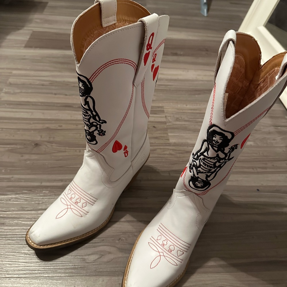 Dingo Queen of Hearts Cowboy Boots